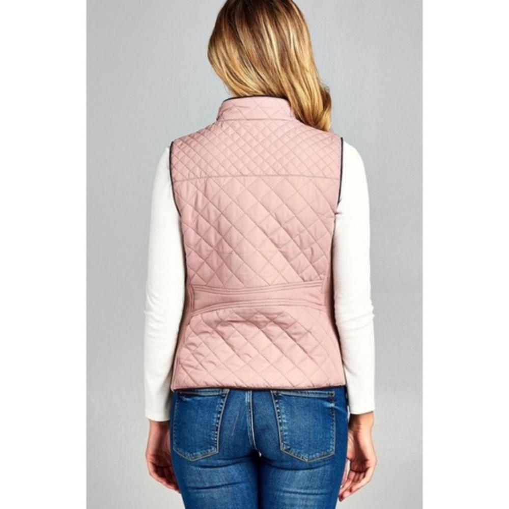 Black Basic Zippered Vest with Suede Piping Detail - Picture 5 of 5